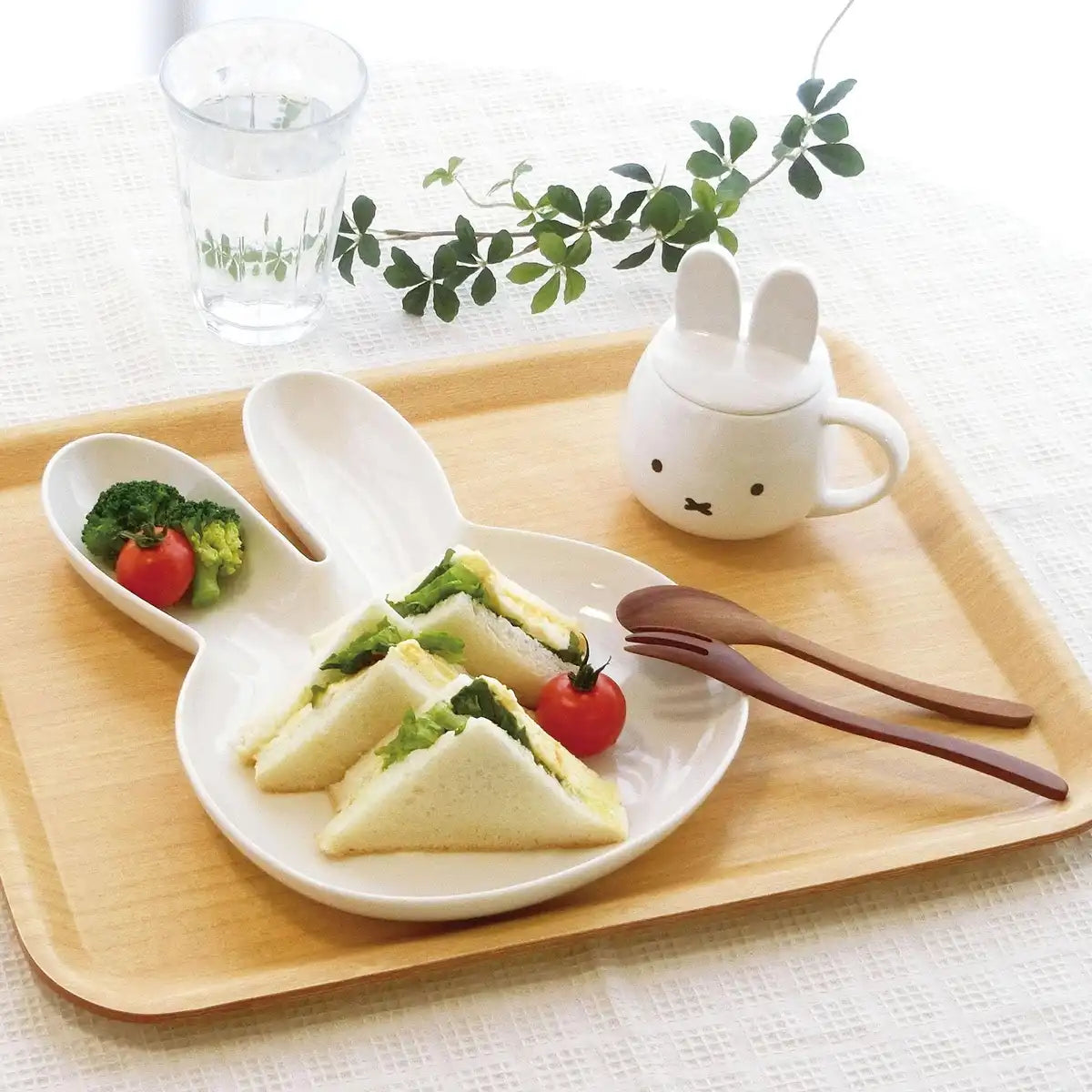 Kaneshotouki Miffy Mug w/Ear Lid 270ml 200101- Japan Figure Store - #1 Bring To You The Best Japanese Goods