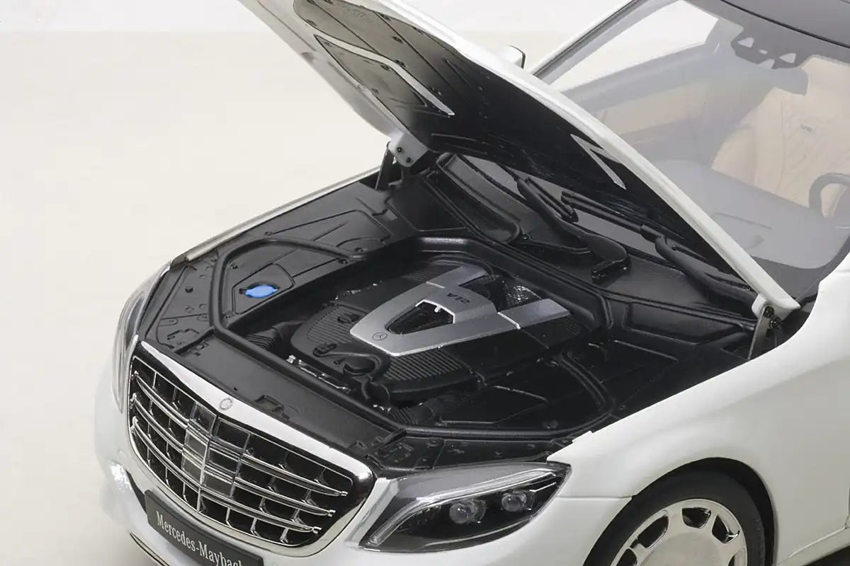 Autoart 1/18 Mercedes-Maybach S 600 White- Japan Figure Store - #1 Bring To You The Best Japanese Goods