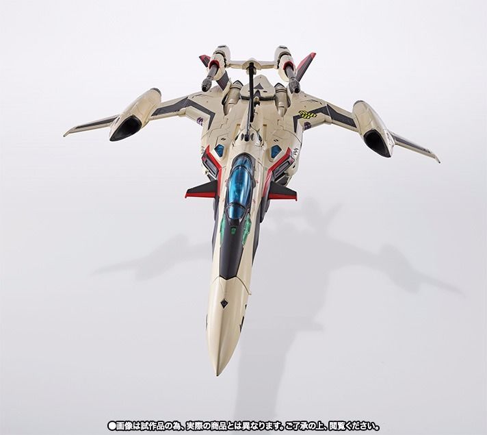 Dx Chogokin Macross 30 Yf-29 Durandal Valkyrie Isamu Custom Action Figure Bandai