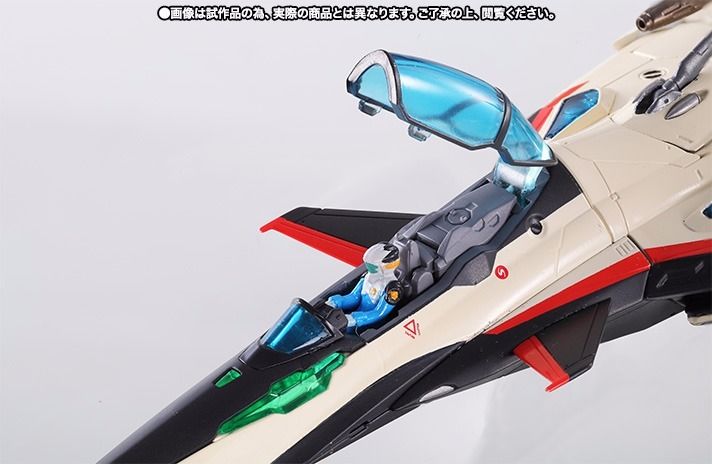 Dx Chogokin Macross 30 Yf-29 Durandal Valkyrie Isamu Custom Action Figure Bandai