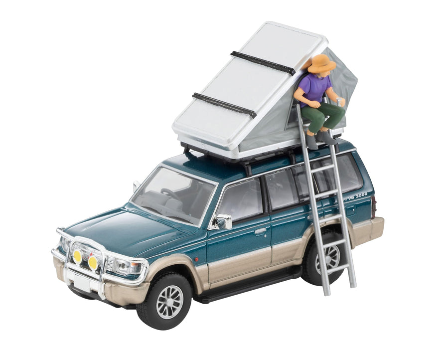 Tomytec 1/64 Mitsubishi Pajero Mid Roof VR with Option Parts Green Beige- Japan Figure Store - #1 Bring To You The Best Japanese Goods