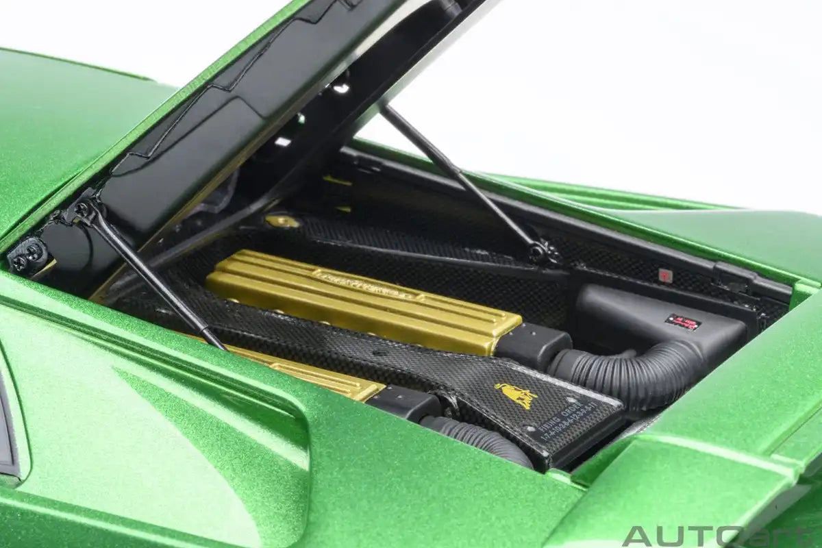 Autoart 1/18 Lamborghini Diablo SE30 Diecast Model Metallic Green Finish