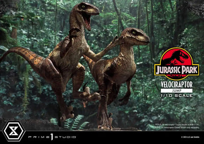 Prime 1 Studio Jurassic Park Velociraptor Jump Collectible Figure