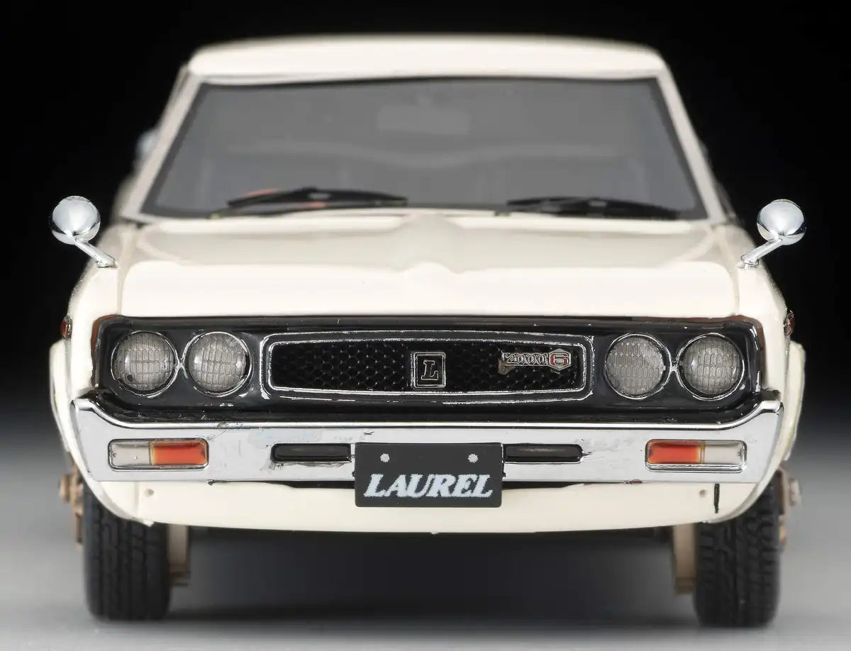 Tomytec Ignition Model Nissan Laurel Ht 2000Sgx White 1/43 Scale Finished Product- Japan Figure Store - #1 Bring To You The Best Japanese Goods