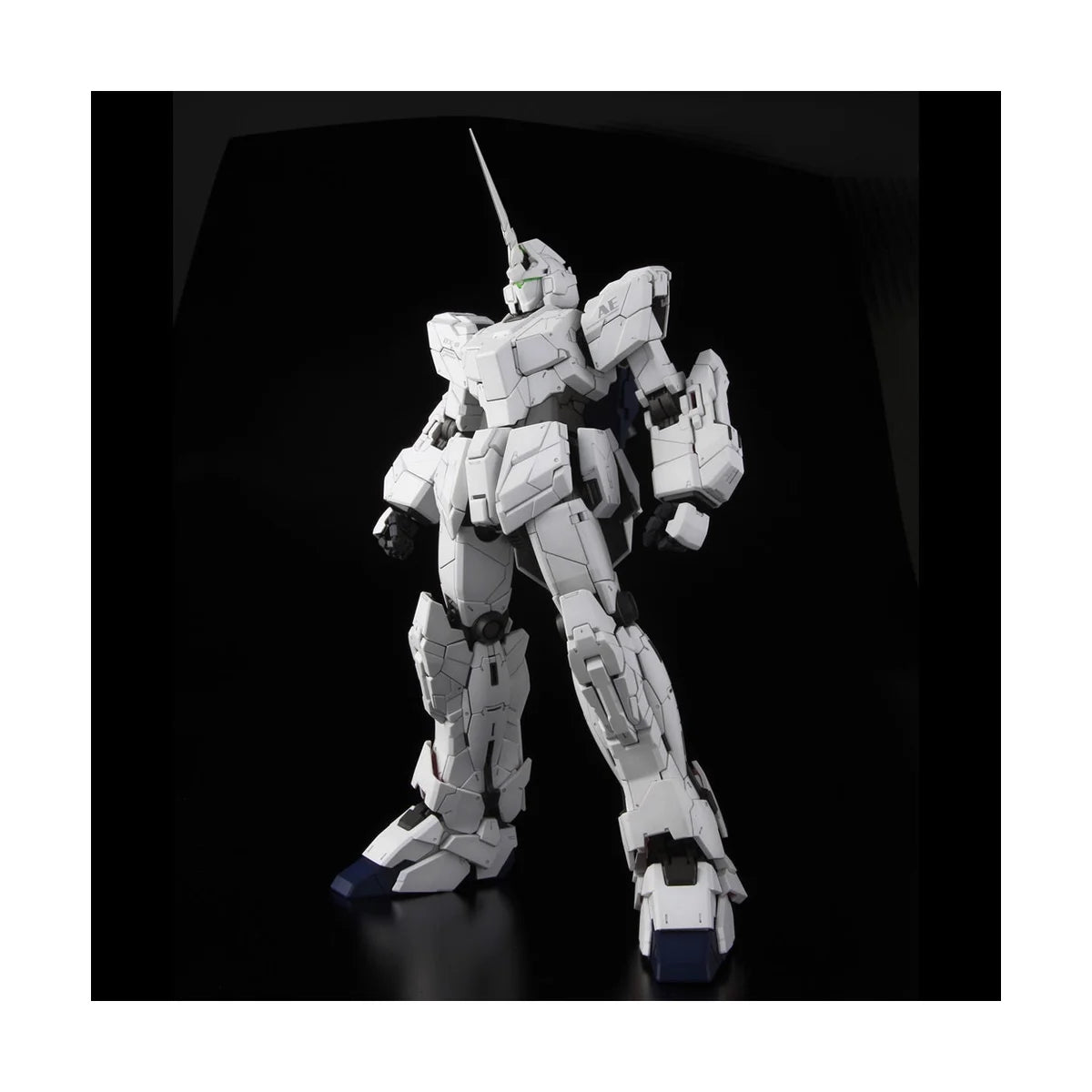 Bandai PG Perfect Grade Mobile Suit Gundam Unicorn Model Kit