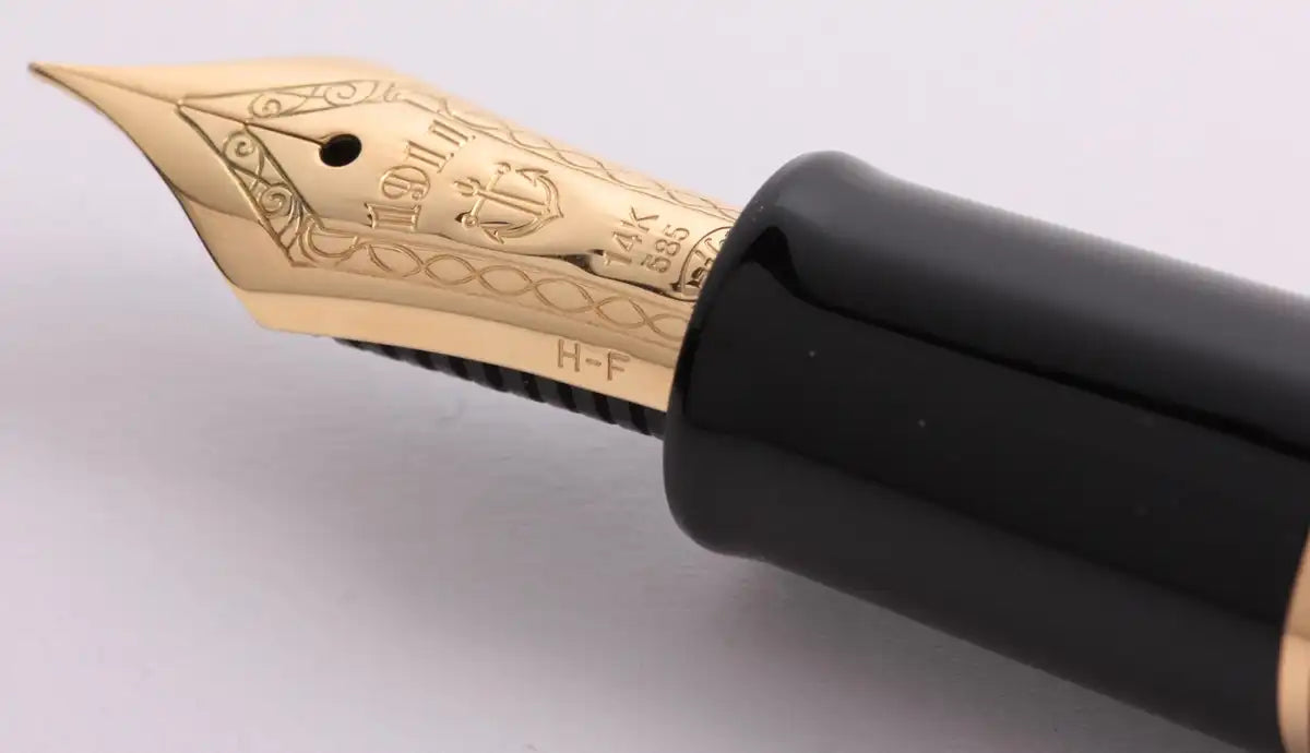 SAILOR Profit Fountain Pen 1911 S Maki-E Crane And Cloud Fp M 11-4010-420- Japan Figure Store - #1 Bring To You The Best Japanese Goods