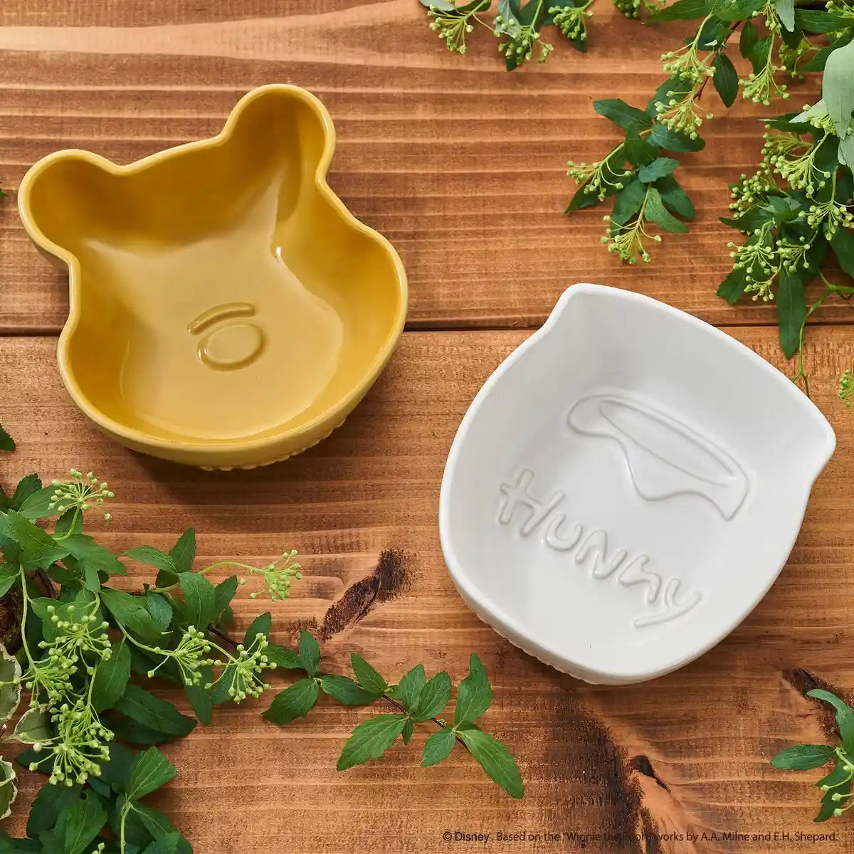 Le Creuset Disney Winnie The Pooh Mini Dish Set Cotton Quince Yellow Safe- Japan Figure Store - #1 Bring To You The Best Japanese Goods