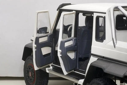 Autoart 1:18 Mercedes G63 AMG 6x6 White- Japan Figure Store - #1 Bring To You The Best Japanese Goods