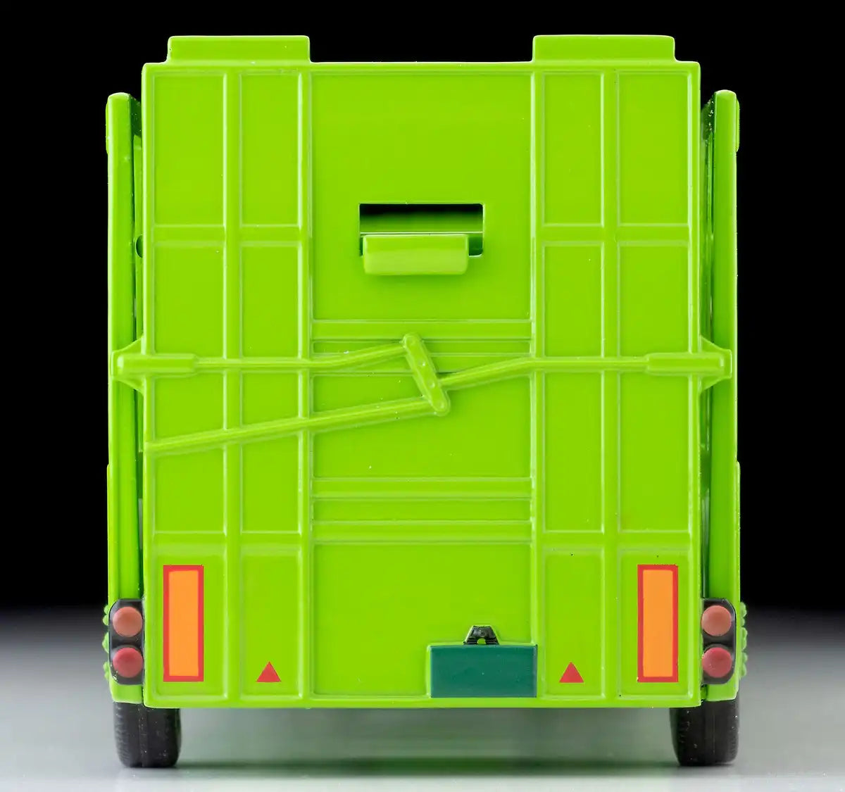 Tomytec Lv-N225A Isuzu 810Ex Car Transporter Green Completed- Japan Figure Store - #1 Bring To You The Best Japanese Goods