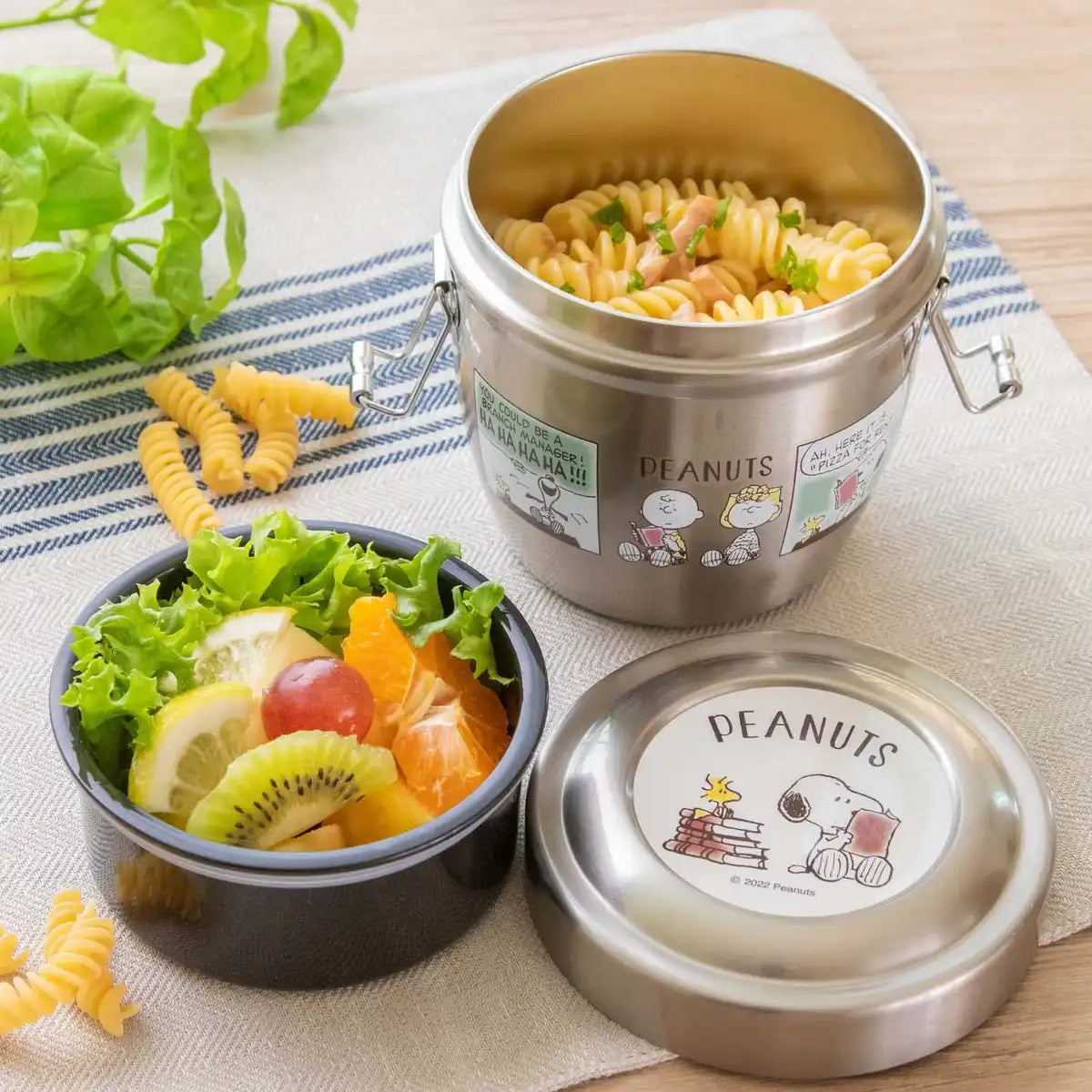 Skater Japan Stainless Steel Insulated Bento Box Snoopy Comic 550Ml- Japan Figure Store - #1 Bring To You The Best Japanese Goods