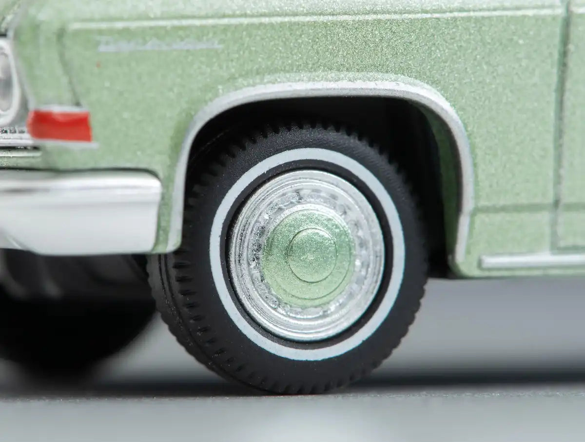 Tomytec Tomica Limited Vintage 1/64 Mitsubishi Debonair Green 1964 Model- Japan Figure Store - #1 Bring To You The Best Japanese Goods