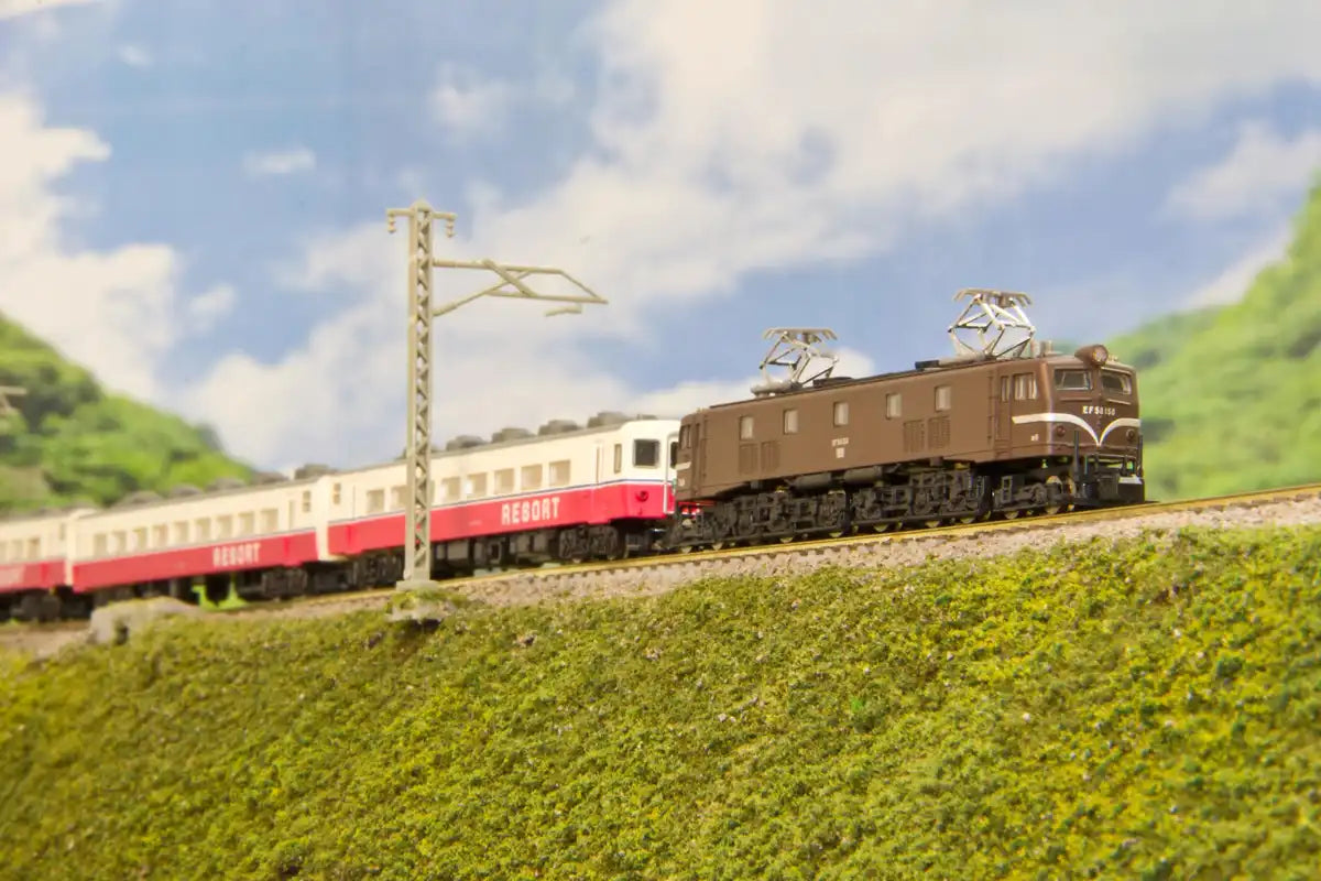Rokuhan Brown EF58 Type 150 Small Window Z Gauge Model Electric Locomotive- Japan Figure Store - #1 Bring To You The Best Japanese Goods