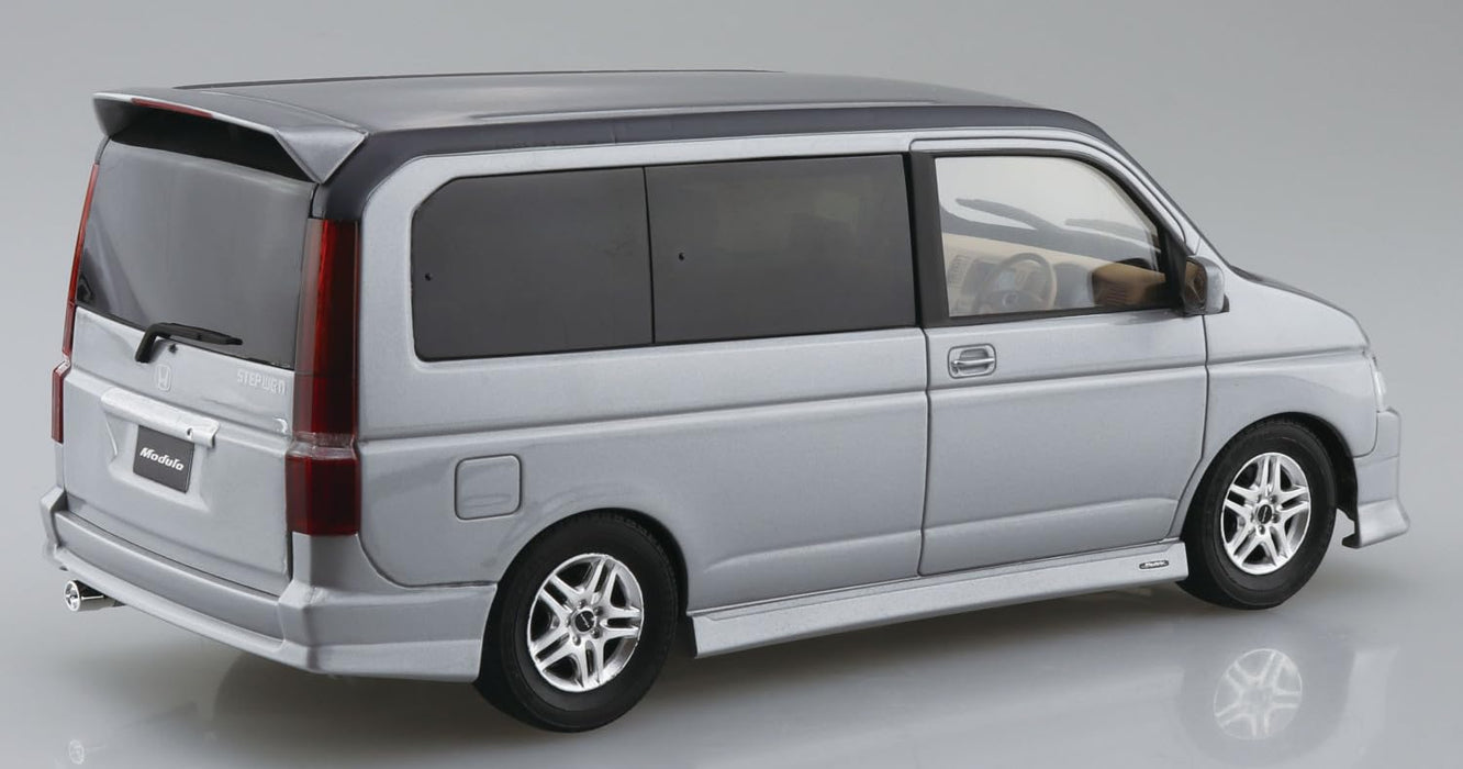 Aoshima 1/24 Honda RF3 Stepwagon Modulo '01 Plastic Model