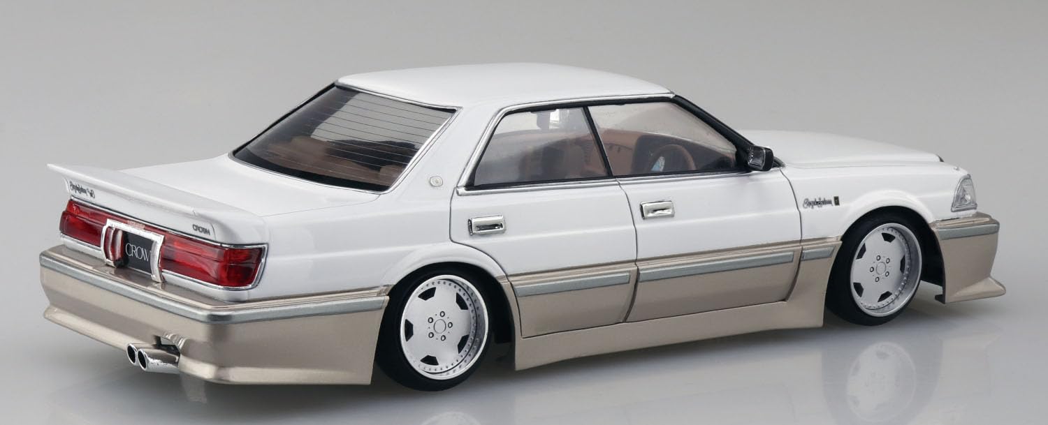 Modèle en plastique de la série Toyota Crown 1989 de la série Tuned Car d'Aoshima 1/24