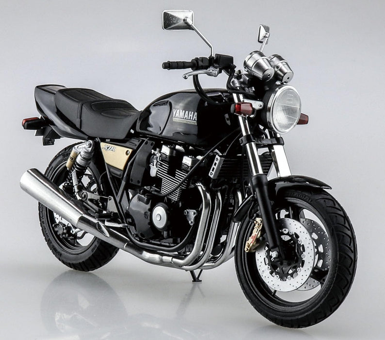 Aoshima 1/12 Yamaha XJR400R 1995 Plastic Model