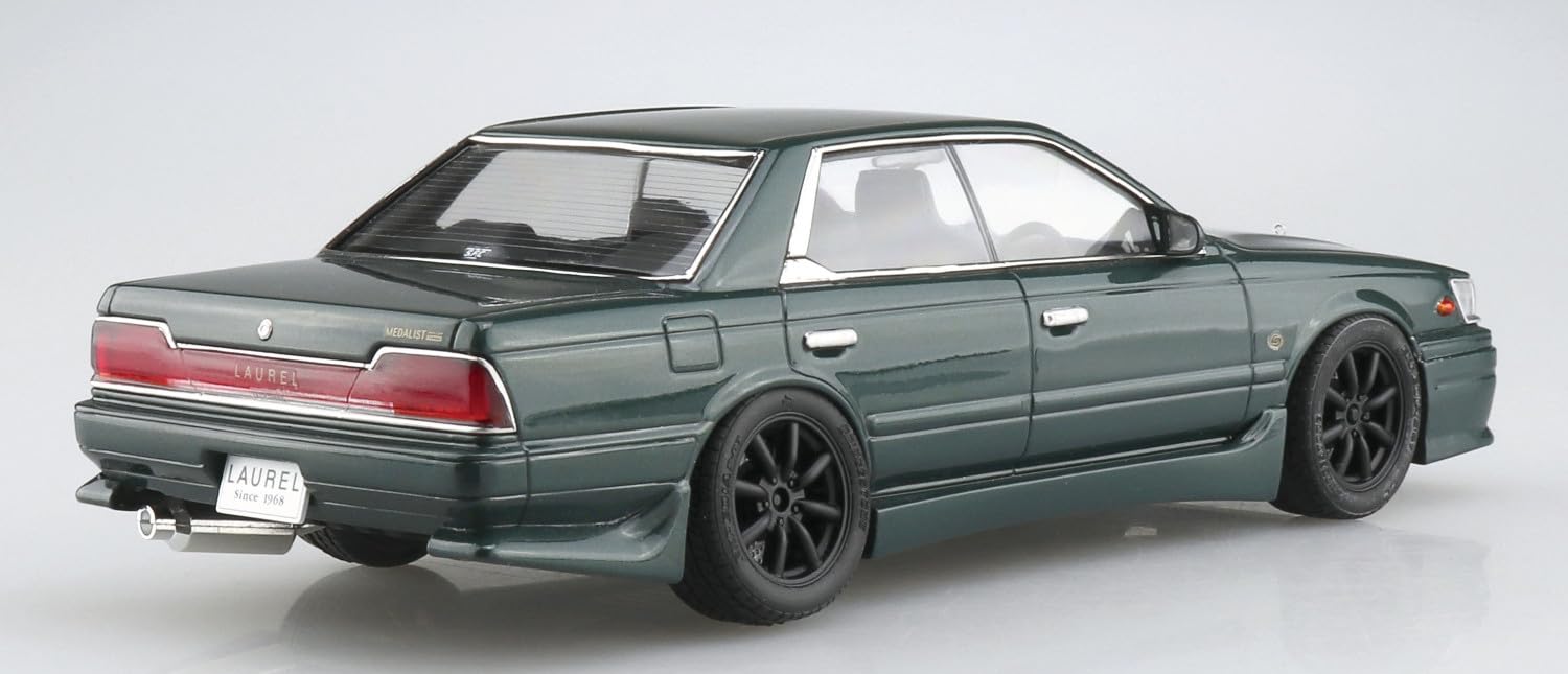 Qingdao Cultural Textbook Society Aoshima 1/24 Nissan Hc33 Laurel 1991 Aero Model