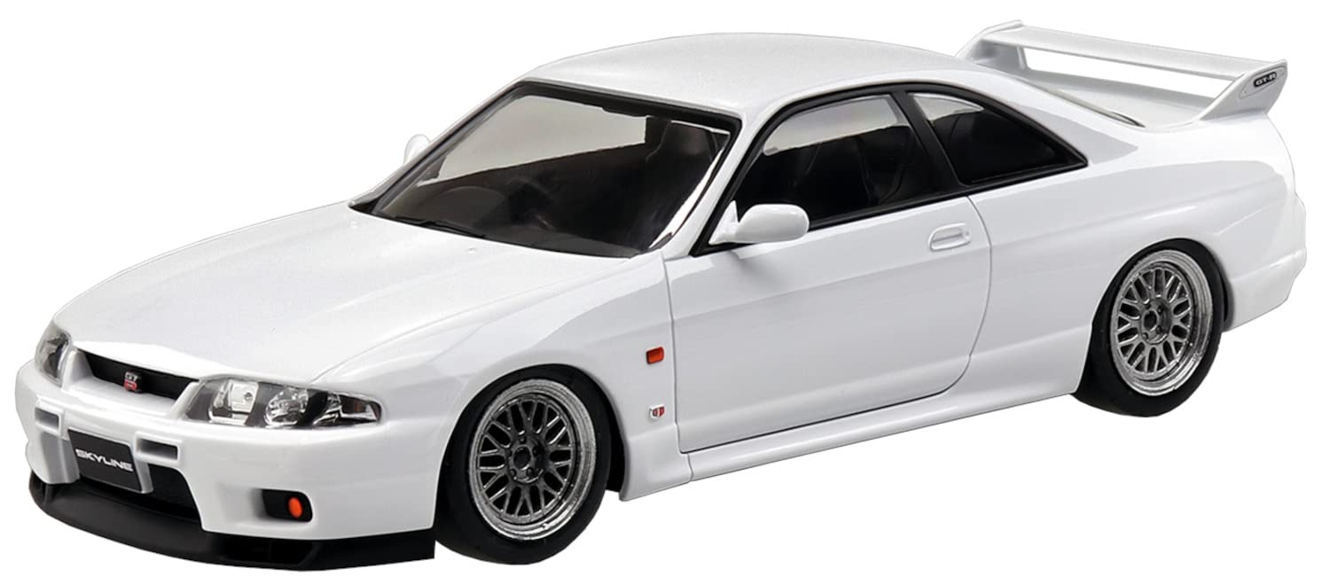 Qingdao Cultural Textbook Society (Aoshima) 1/32 Snap Kit Nissan R33 GT-R Model White