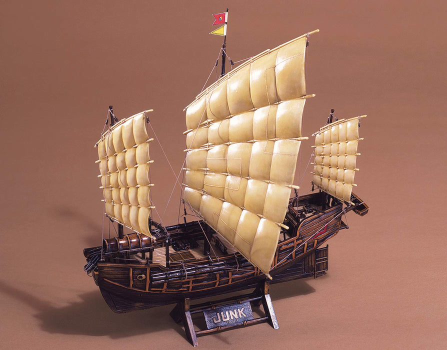 Aoshima 1/60 Chinese Junk 1880 Plastic Model