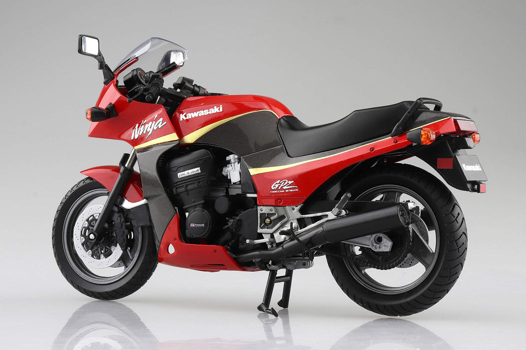 Qingdao Cultural Textbook Society (Aoshima) 1/12 Kawasaki Gpz900R Red/Gray Model