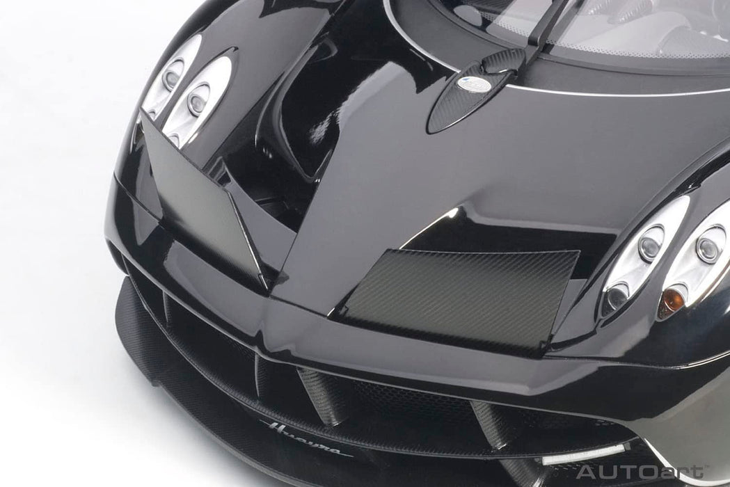 Modèle réduit de voiture Pagani Huayra noire avec bandes argentées à l'échelle 1/12 d'Autoart