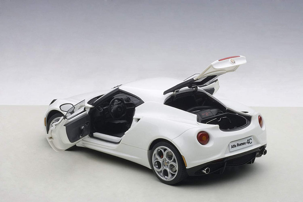 Modèle réduit de voiture moulée sous pression Alfa Romeo 4C blanche Autoart 1/18