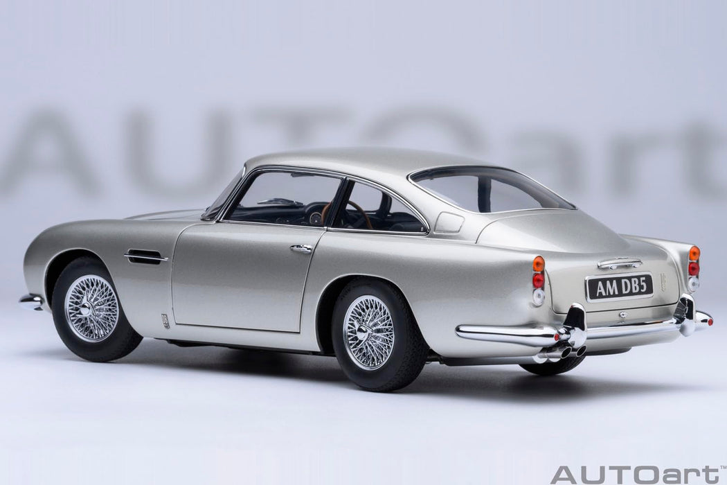 Autoart Aston Martin Db5 Model 1/18 Silver Metallic 70287 Replica Car