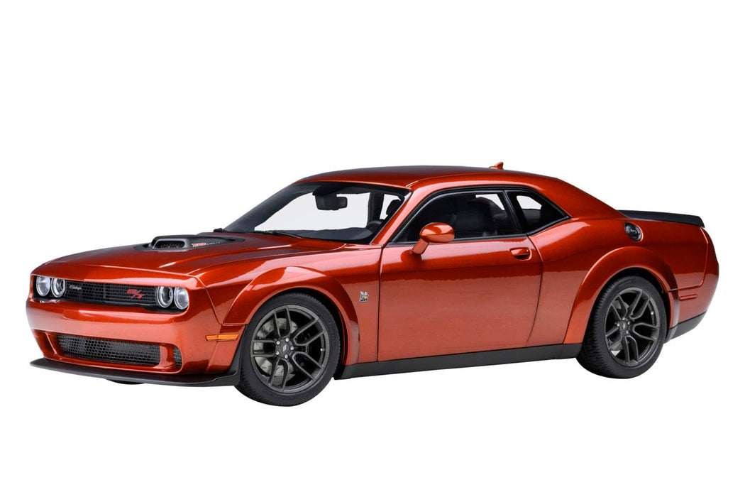 Autoart 1/18 Dodge Challenger R/T Scat Pack Widebody 2022 Orange métallisé