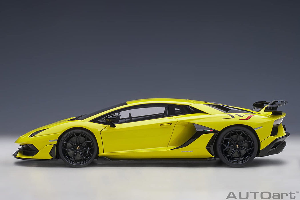 Modèle réduit de voiture Lamborghini Aventador SVJ 1/18 Autoart Jaune Perle