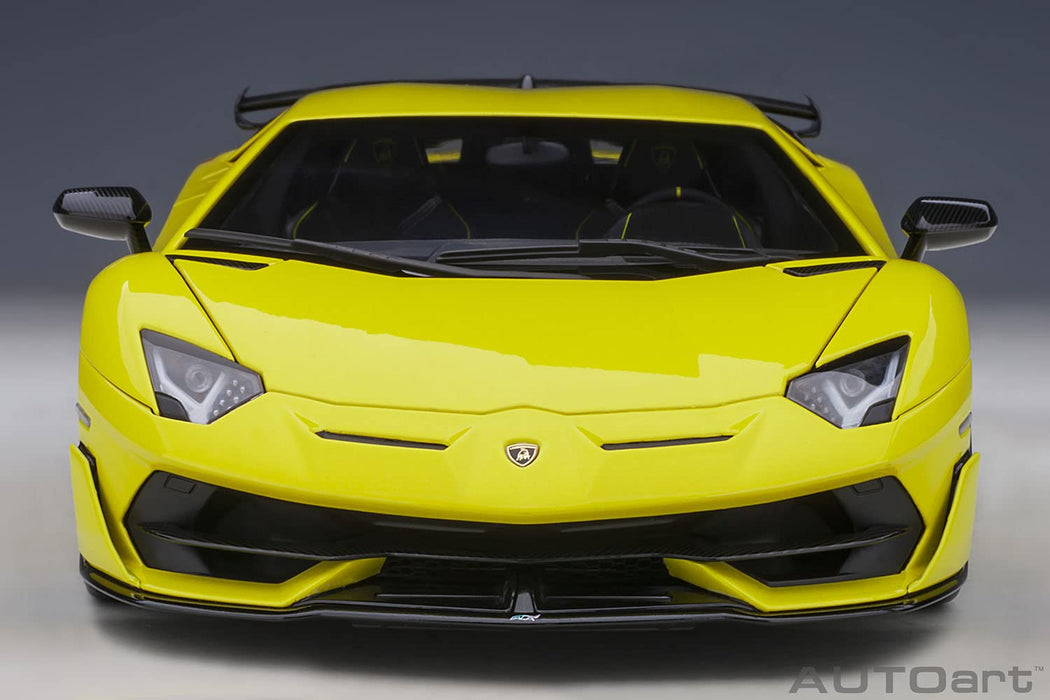 Autoart 1/18 Lamborghini Aventador SVJ Model Car Pearl Yellow