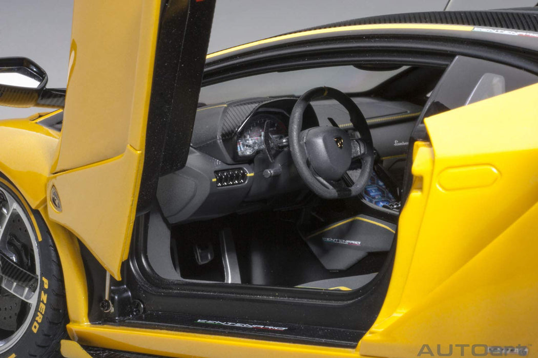 Modèle réduit moulé sous pression Lamborghini Centenario jaune métallisé à l'échelle 1/18 d'Autoart