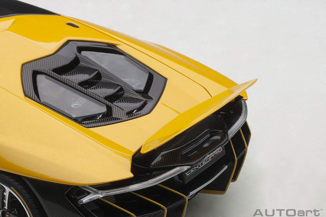 Modèle réduit moulé sous pression Lamborghini Centenario jaune métallisé à l'échelle 1/18 d'Autoart