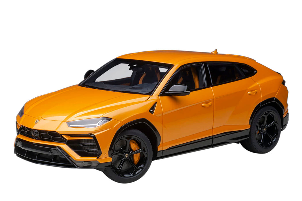 Autoart 1/18 Lamborghini Urus Model Pearl Orange Finish