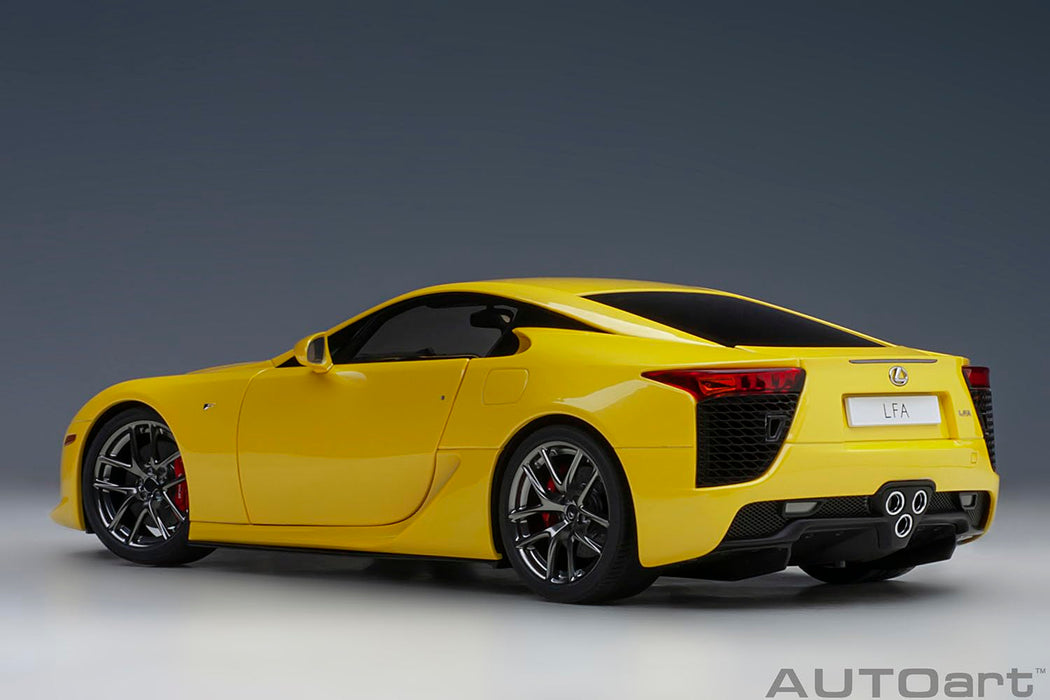 Autoart 1/18 Scale Lexus LFA Pearl Yellow Model Car Collectible