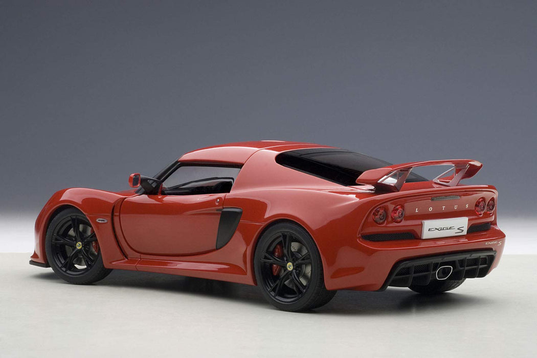 Modèle réduit de voiture moulé sous pression Lotus Exige S rouge à l'échelle 1/18 d'Autoart