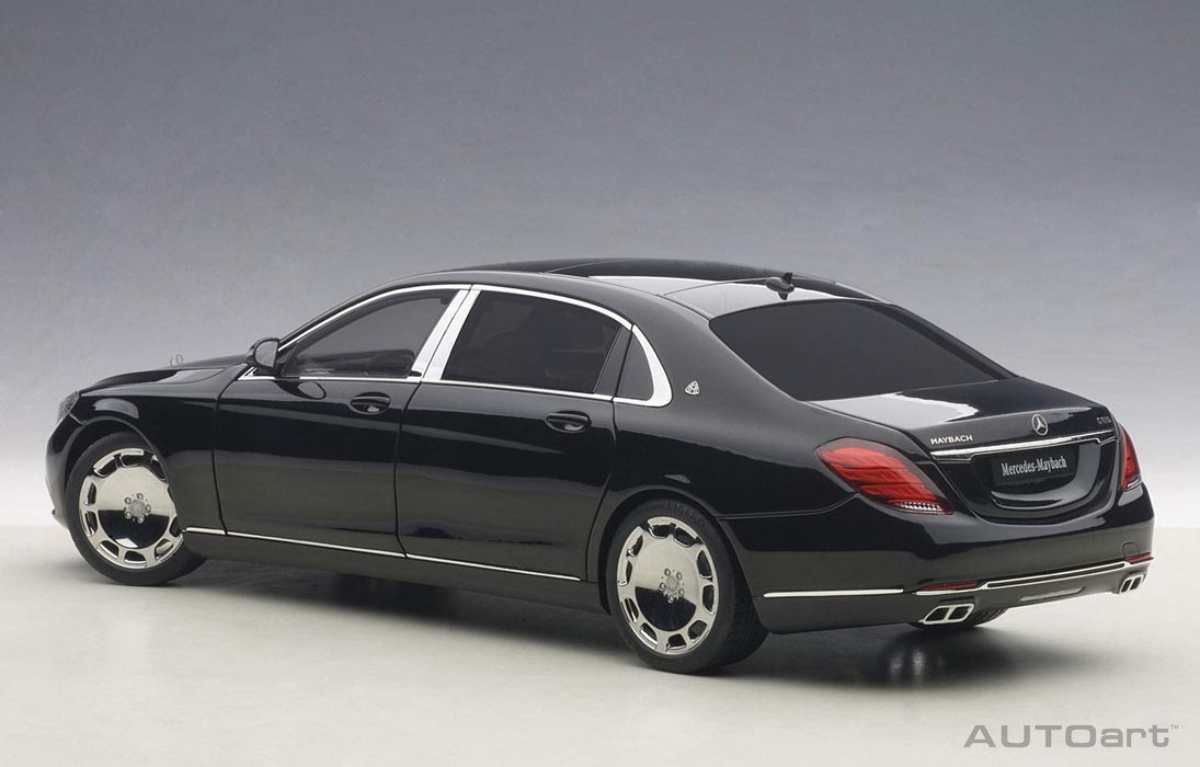 Modèle réduit de voiture Mercedes-Maybach S 600 noire à l'échelle 1/18 d'Autoart