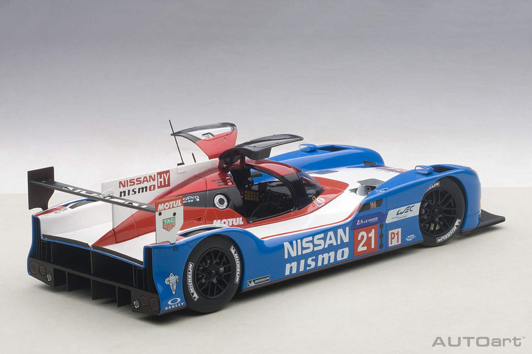 Modèle réduit de voiture Autoart 1/18 Nissan GT-R LM Nismo 2015 24 Heures du Mans