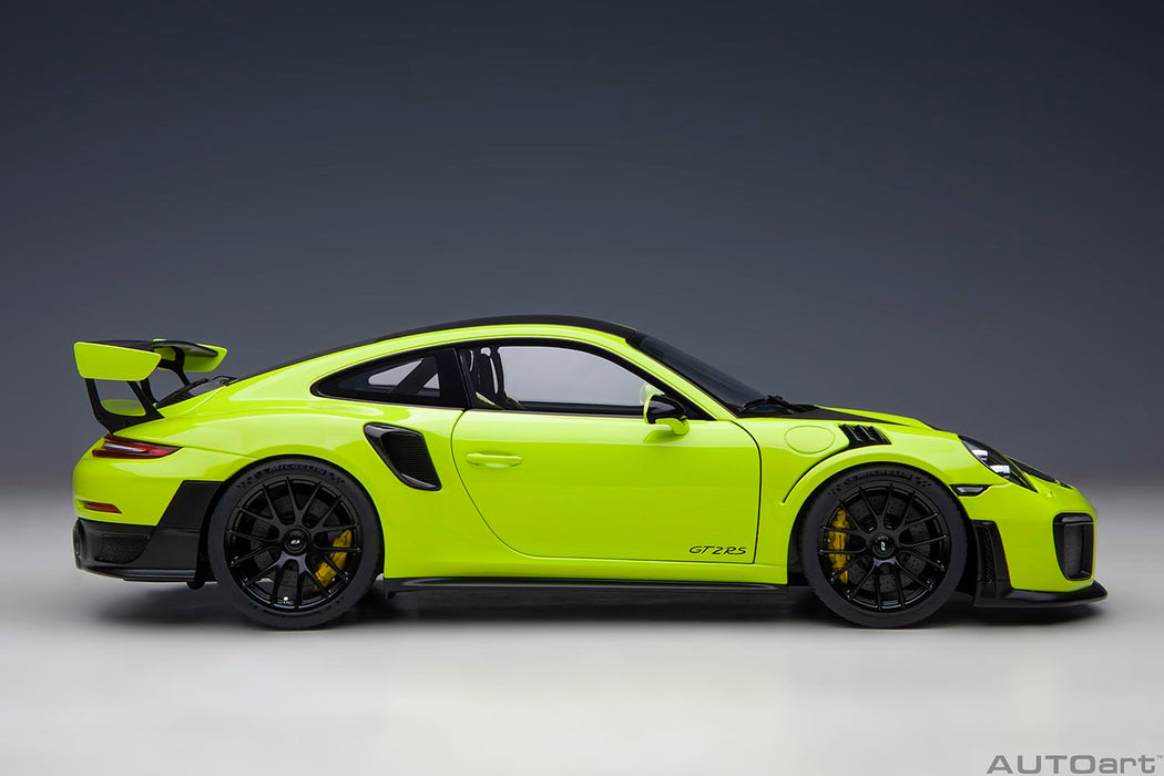 Autoart 1/18 Porsche 911 GT2 RS Weissach vert clair modèle noir carbone