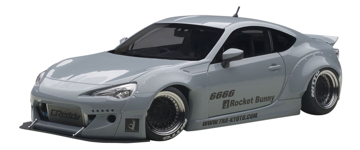 Modèle fini Autoart 1/18 Rocket Bunny 86 Gris béton avec roues noires