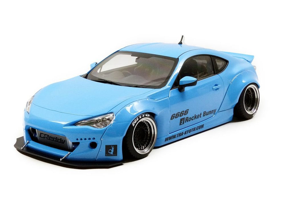 Modèle réduit de voiture Autoart 1/18 Rocket Bunny 86 bleu ciel métallisé avec roues noires