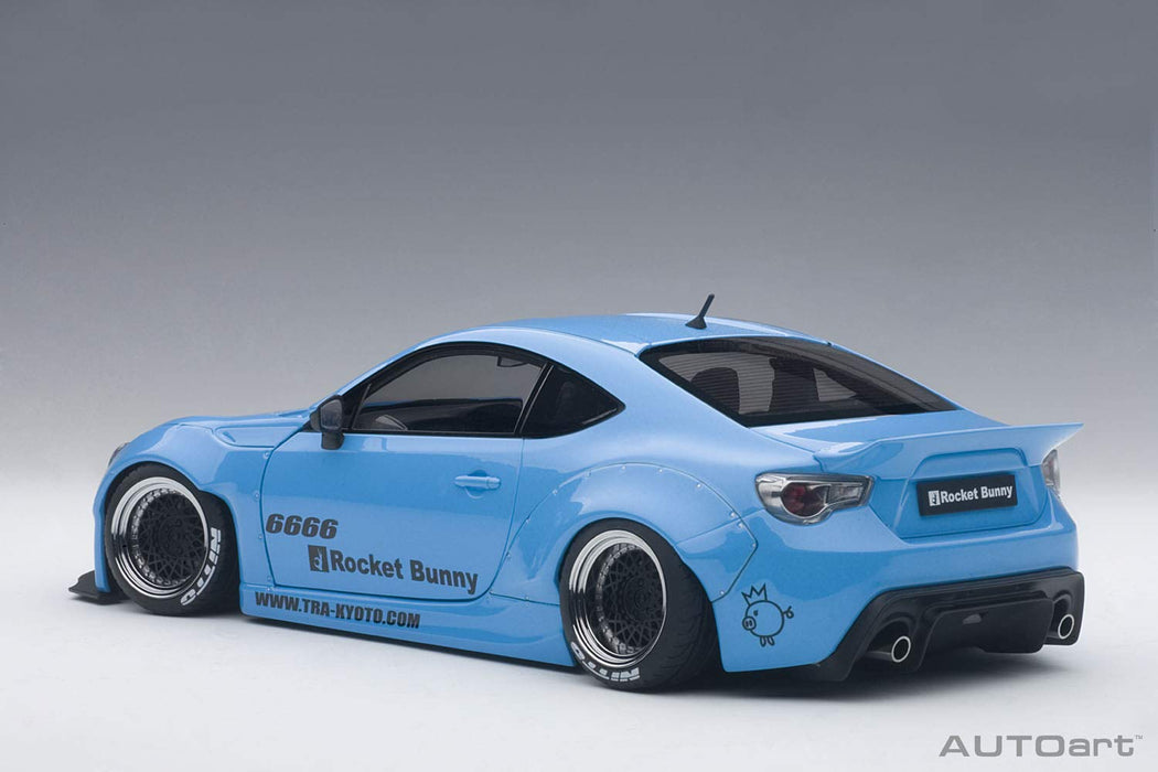 Modèle réduit de voiture Autoart 1/18 Rocket Bunny 86 bleu ciel métallisé avec roues noires