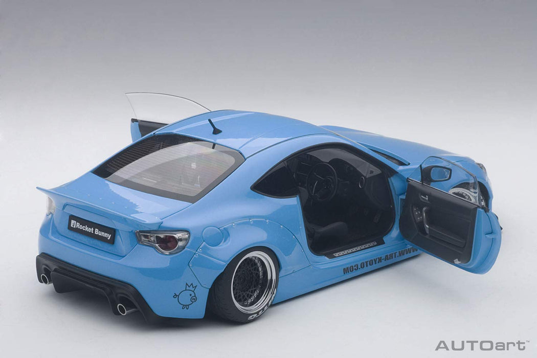 Modèle réduit de voiture Autoart 1/18 Rocket Bunny 86 bleu ciel métallisé avec roues noires