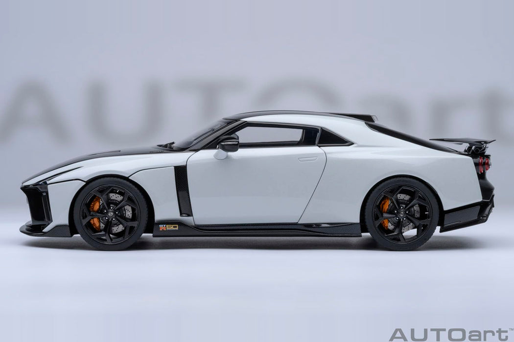Autoart 1/18 Scale Nissan GT-R50 Italdesign Model Metallic White Black 77511