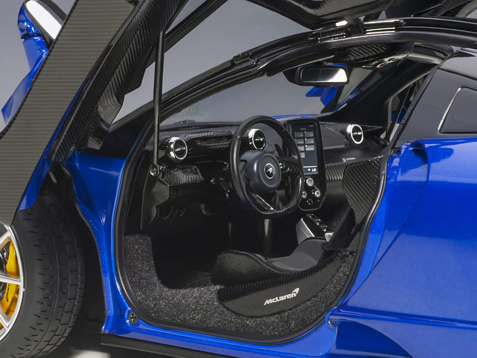 Autoart 1/18 McLaren Senna Model Kyanos Blue with Black Carbon Accents