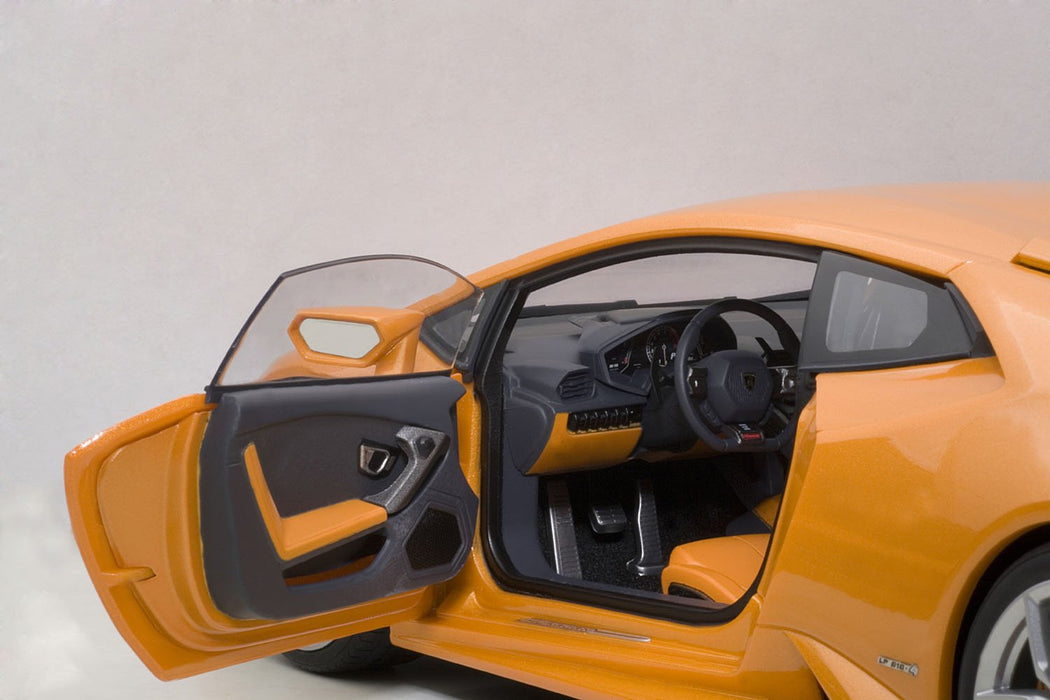 Modèle composite Autoart 1/18 Lamborghini Huracan LP610-4 Orange métallisé