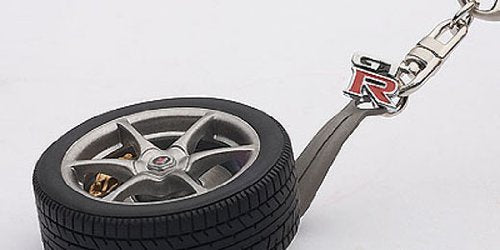 Autoart Nissan Skyline GTR R34 Wheel Keychain with GTR Emblem