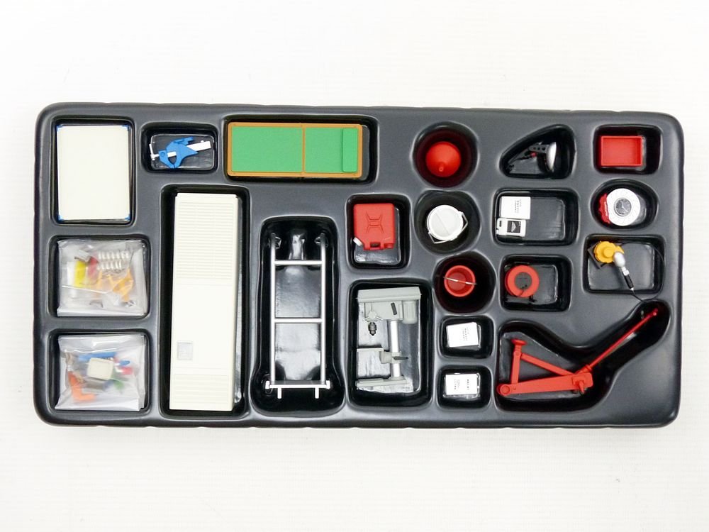 Autoart 1/18 Scale Garage Kit Set Model 49110- Japan Figure Store - #1 Bring To You The Best Japanese Goods