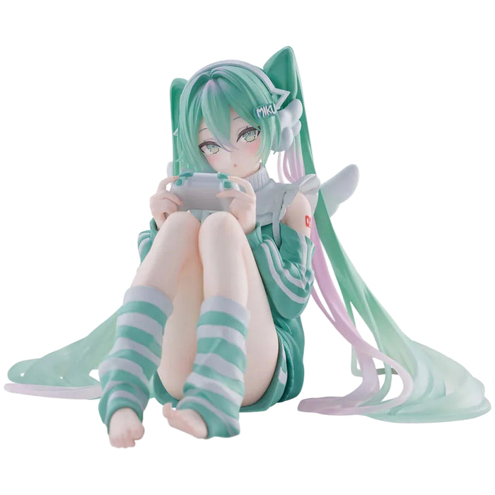 Banpresto Hatsune Miku Holiday Memories Game Prize Figure 13cm