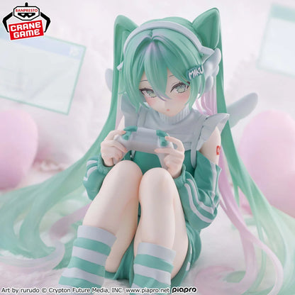 Banpresto Hatsune Miku Holiday Memories Game Prize Figure 13cm