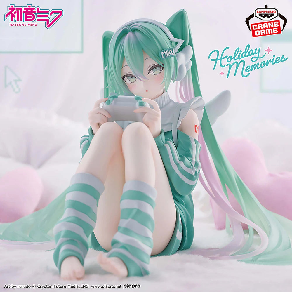Banpresto Hatsune Miku Holiday Memories Game Prize Figure 13cm