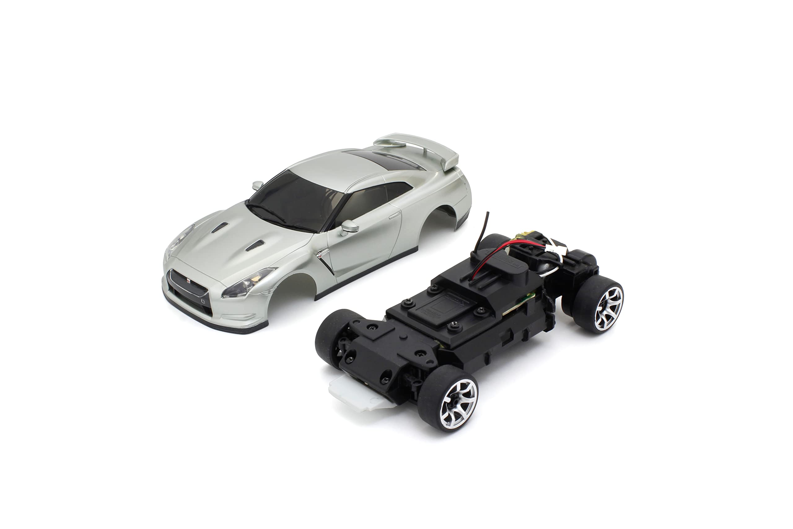 Kyosho Egg 1/28 Scale RC Nissan GT-R R35 Silver Model 66608